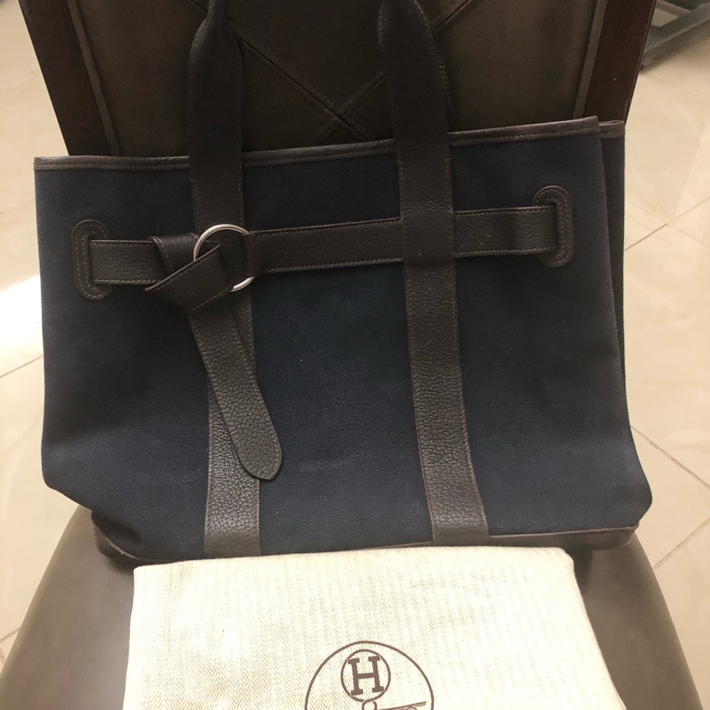 🎈Auth Hermès Navy w/Dark Brown Leather Tote